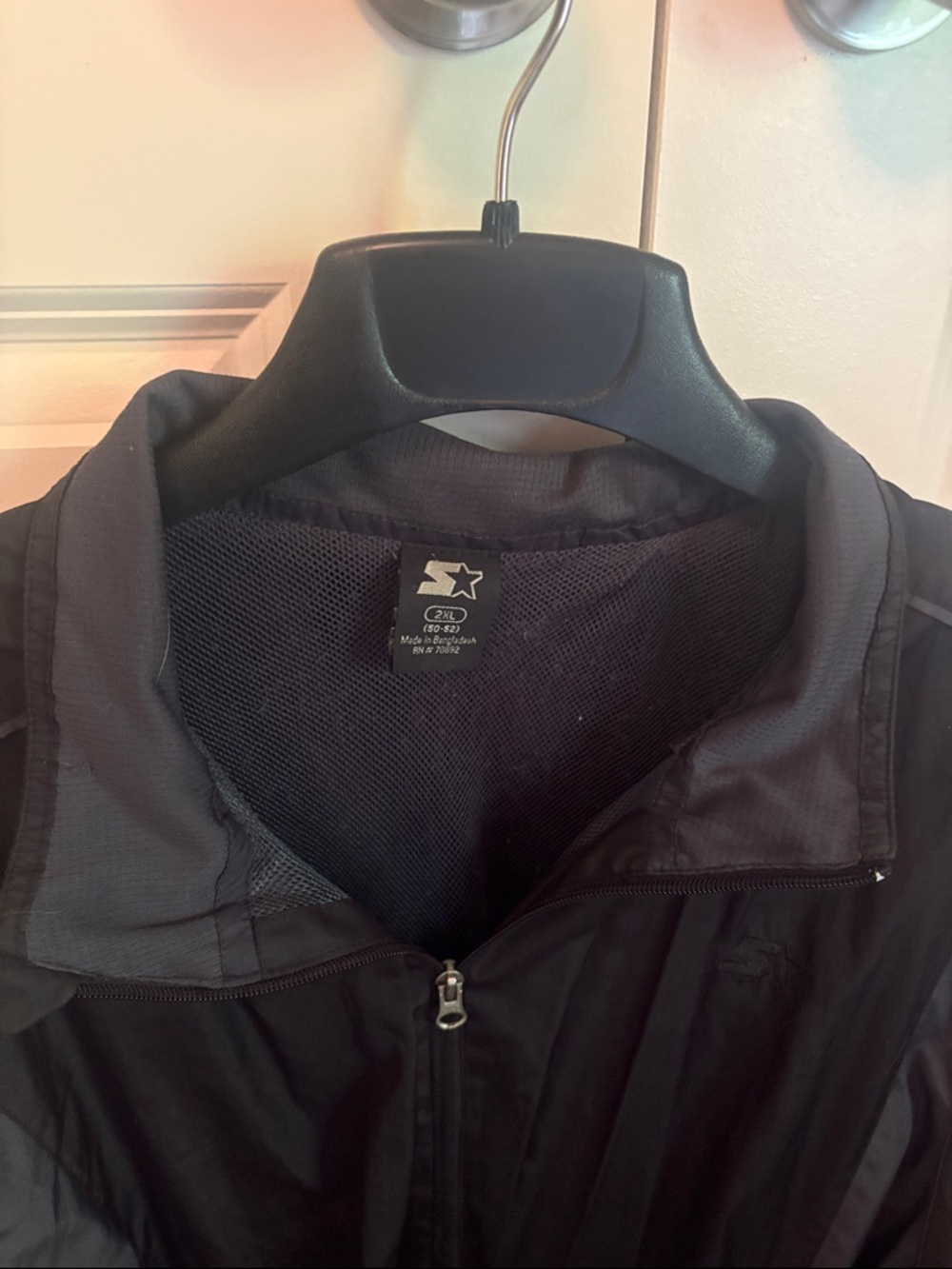 STARTER Black Men's Lightweight Full-Zip Windbreaker Jacket